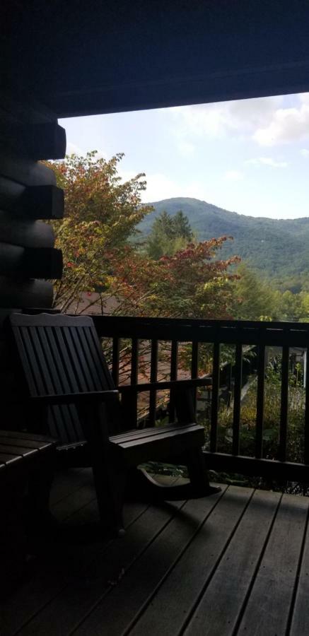 Tanglewood Motel And Log Cabins Maggie Valley Exterior photo