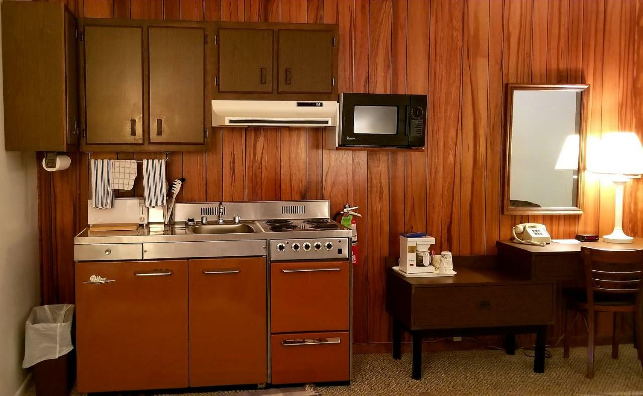 Tanglewood Motel And Log Cabins Maggie Valley Exterior photo